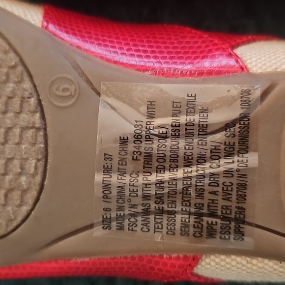 Shoes - Picture 3 of 5